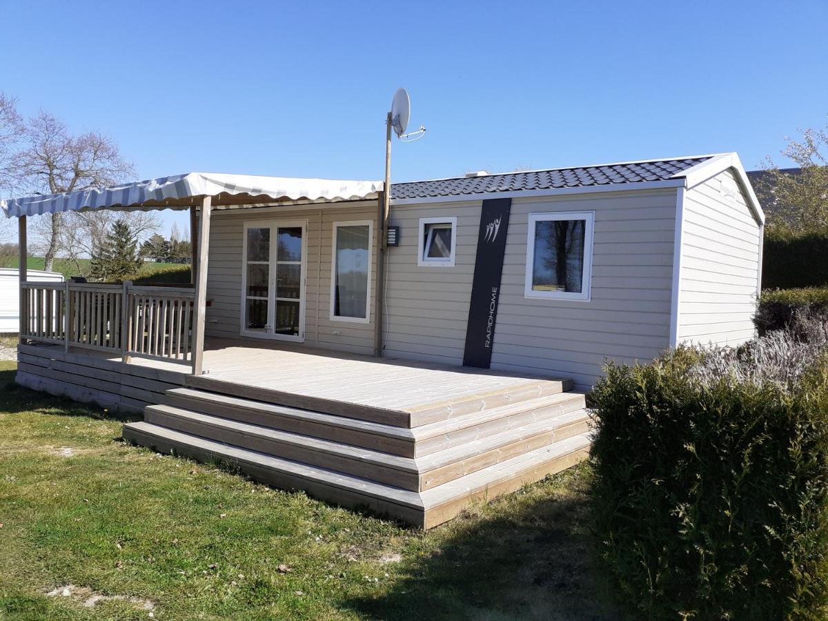 Camping Les Falaises De Toussaint Экстерьер фото
