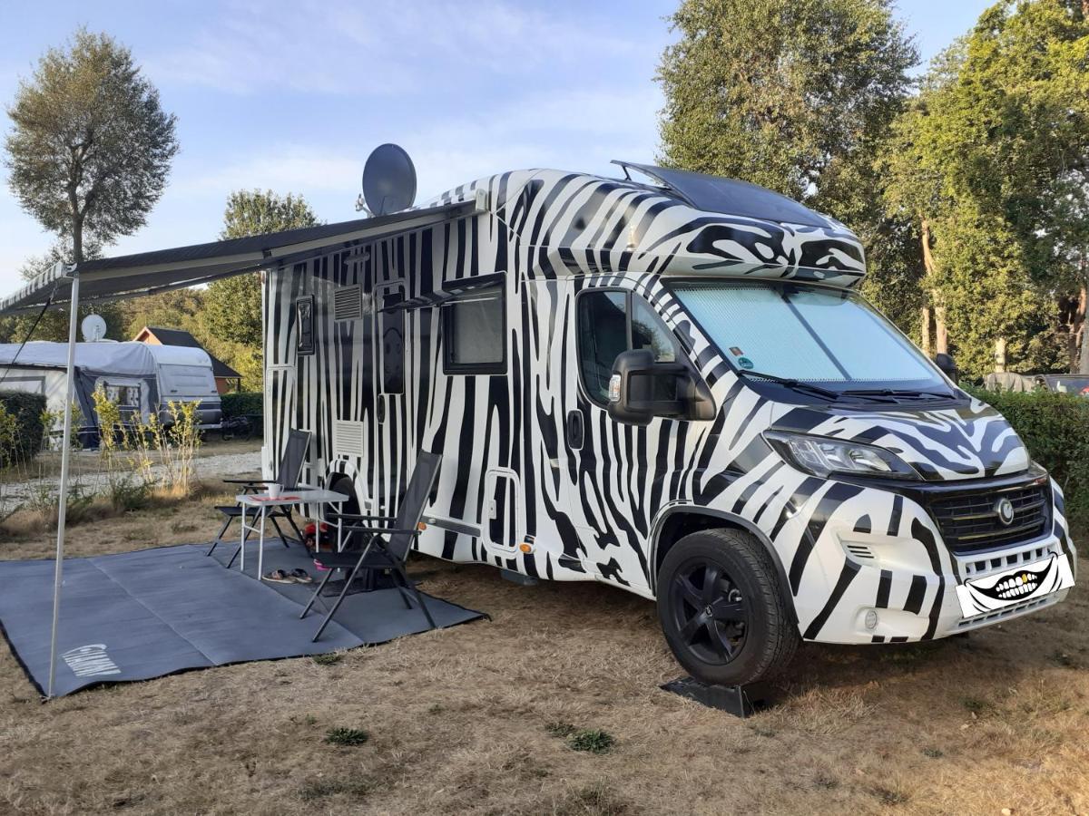 Camping Les Falaises De Toussaint Экстерьер фото