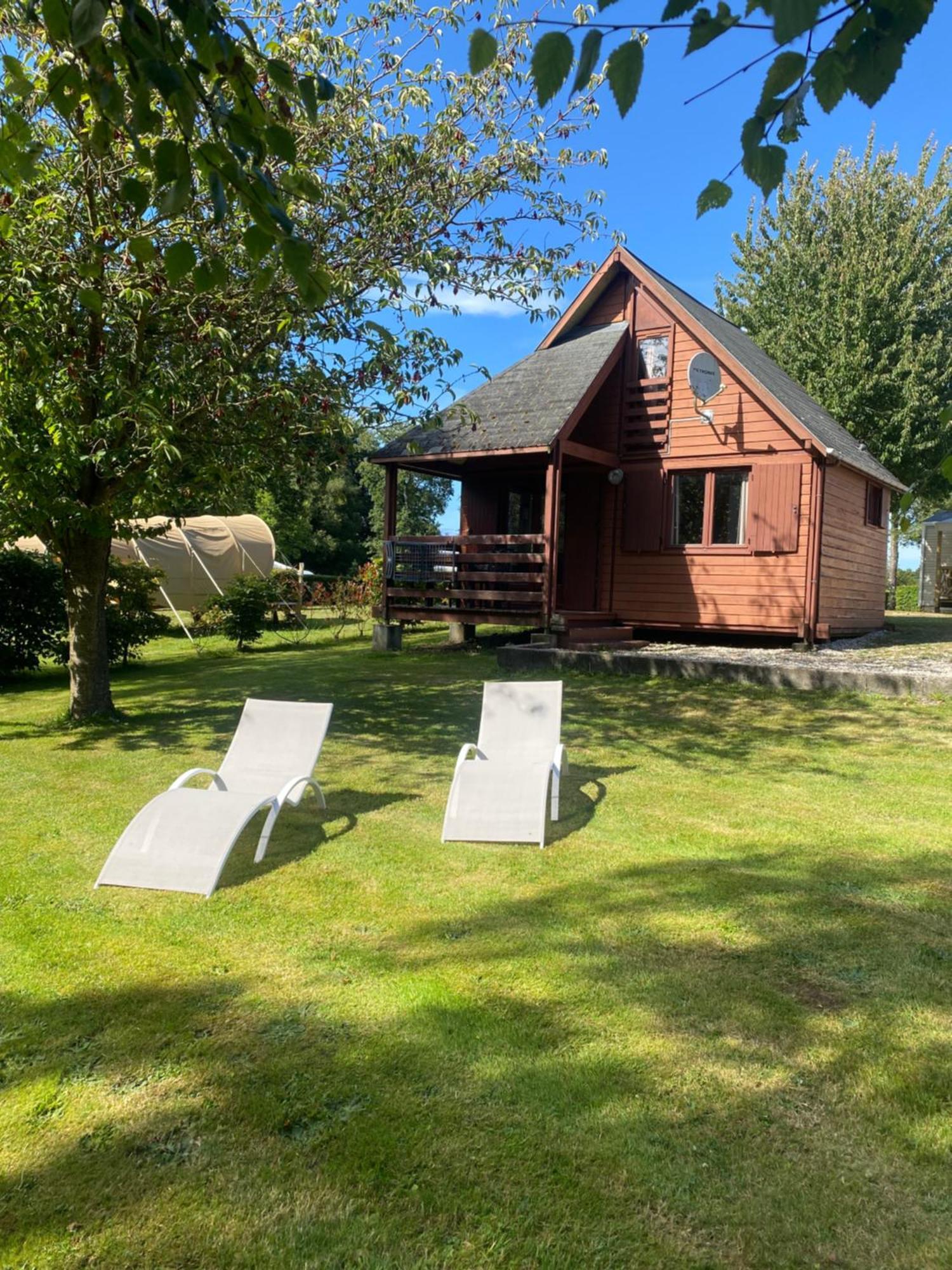 Camping Les Falaises De Toussaint Экстерьер фото